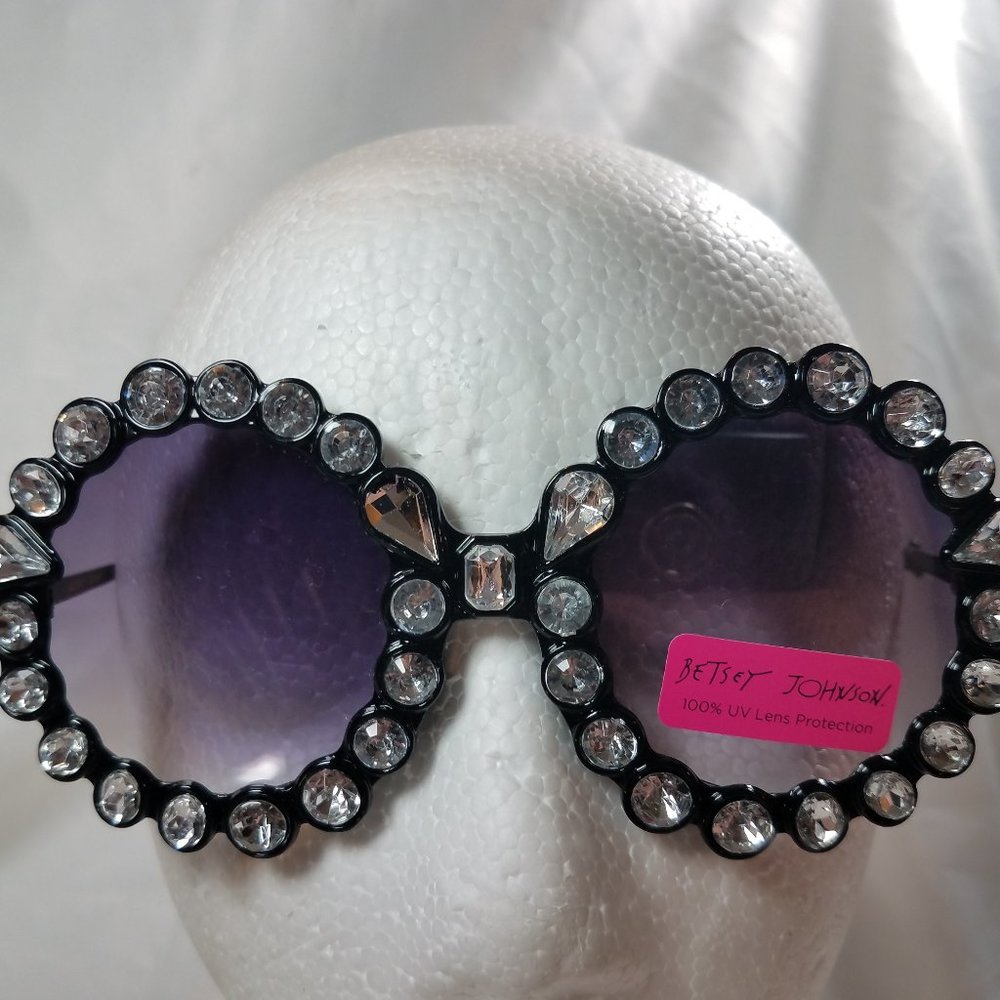 NWT Oversized Black Betsey Johnson Sunglasses